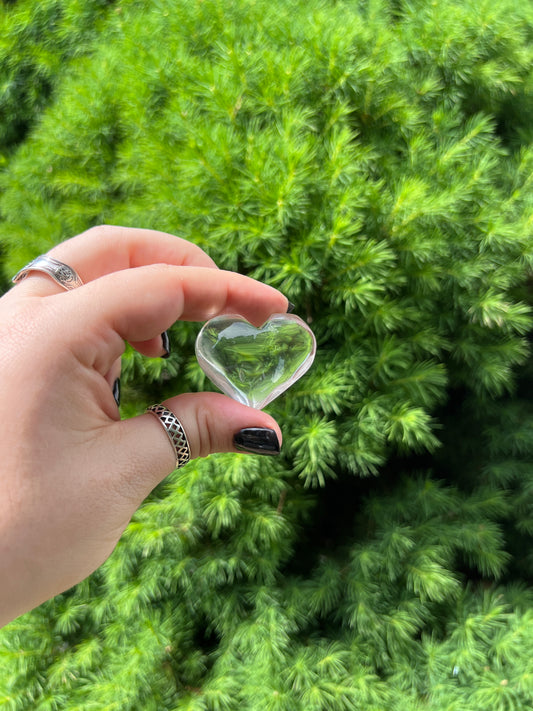 Clear Quartz Heart (S)