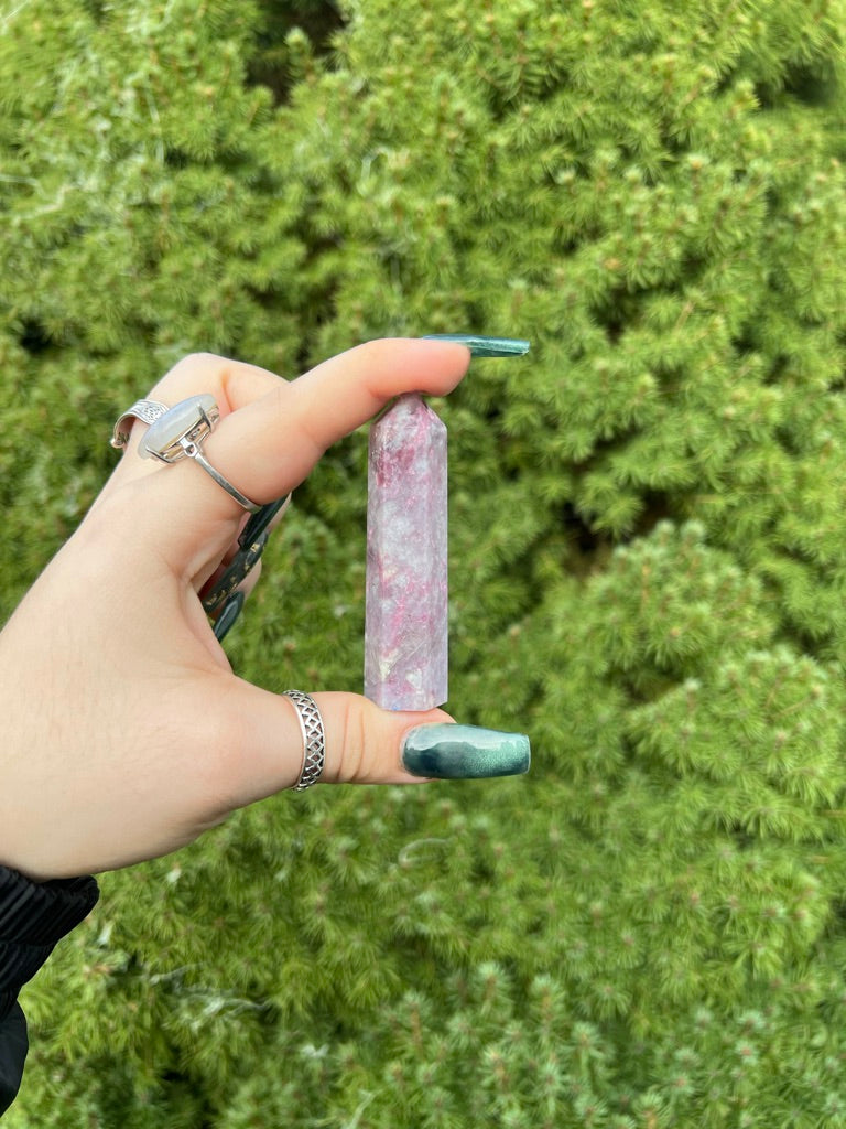 Pink Tourmaline Tower (s-m)