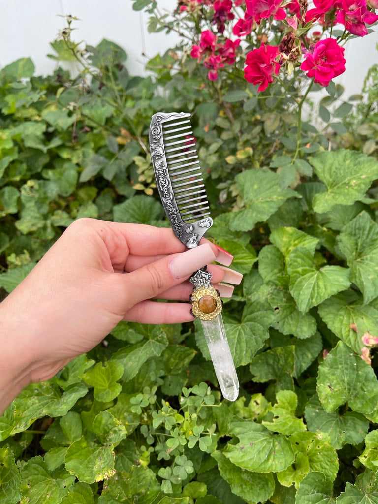 Crystal Comb